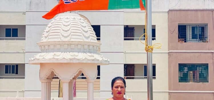 நேற்று நமது பாரத பிரதமர் சென்னை வருகை முன்னிட்டு இல்லத்தில் கொடி ஏற்றி மற்றும் ந…